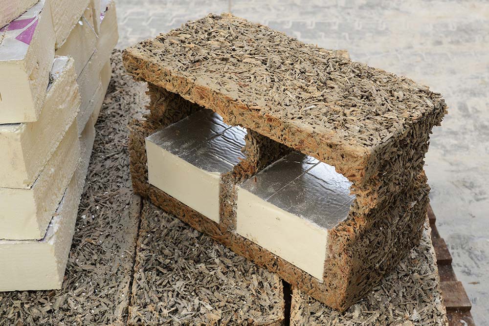 Benefits of woodcrete ICF. Photo of Durisol UK ICF unit with insulation